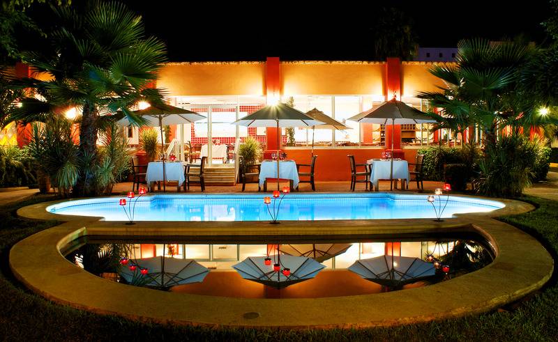 ホテル Grand Decameron Complex Bucerias, A Trademark All Inclusive Resort