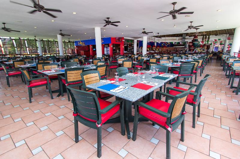 ホテル Grand Decameron Complex Bucerias, A Trademark All Inclusive Resort