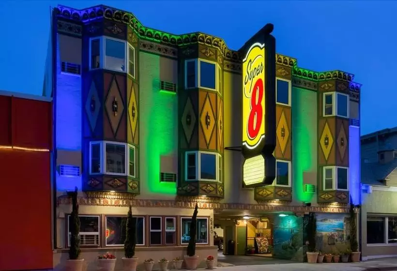 בית מלון כפרי Signature Inn San Francisco Marina District