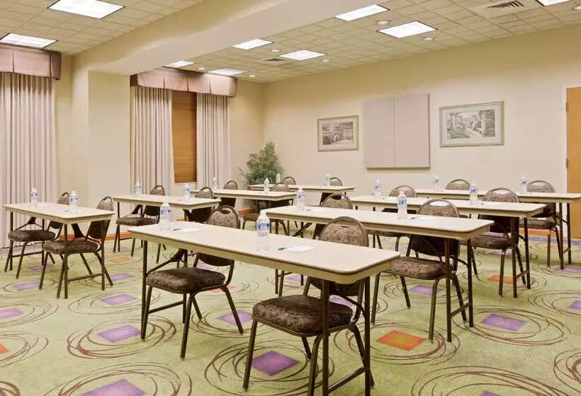 Otel Wingate By Wyndham Charlotte Airport