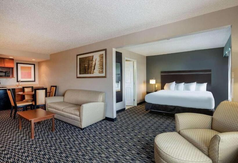 هتل Wingate By Wyndham Gillette Near Camplex