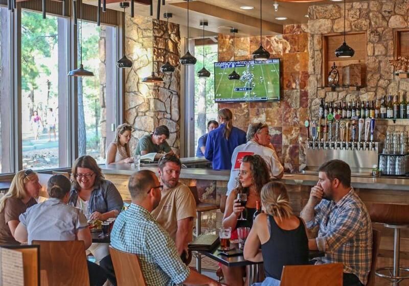 ホテル Yavapai Lodge