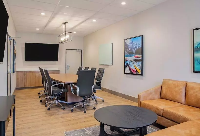 모텔 Canalta Cochrane