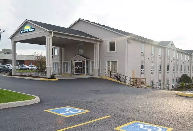 汽车旅馆 Days Inn By Wyndham Woodstock