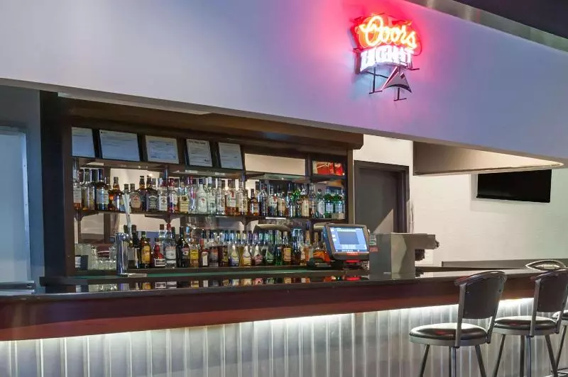 汽车旅馆 Super 8 By Wyndham Edmonton/west