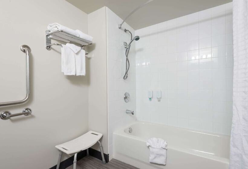 Motel Super 8 By Wyndham Grande Prairie