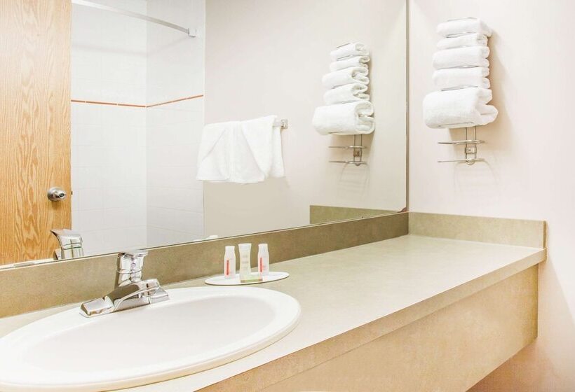 Motel Super 8 By Wyndham Meadow Lake