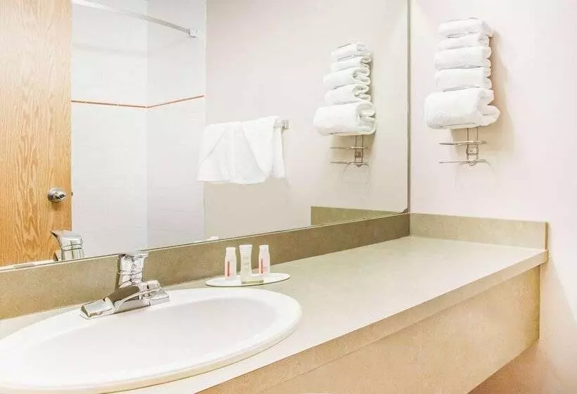 Мотель Super 8 By Wyndham Meadow Lake