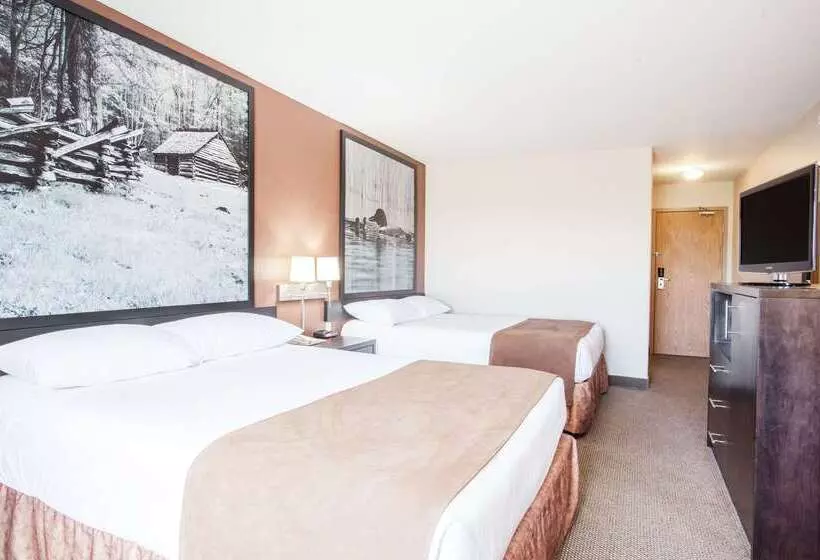 Мотель Super 8 By Wyndham Meadow Lake