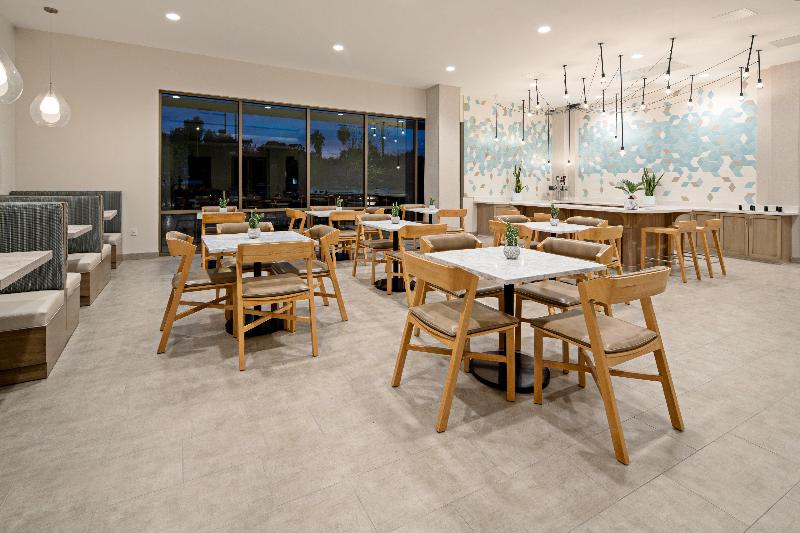 בית מלון כפרי Staybridge Suites   Long Beach Airport, An Ihg