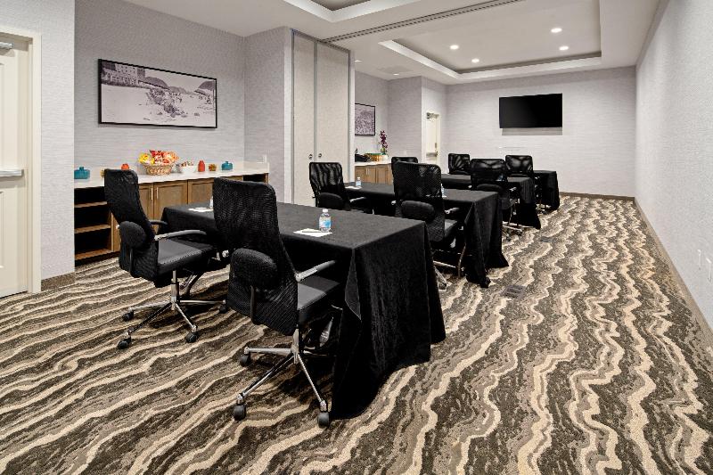 בית מלון כפרי Staybridge Suites   Long Beach Airport, An Ihg