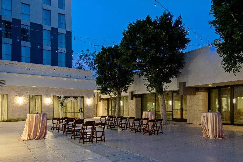 Hotelli Staybridge Suites   Long Beach Airport, An Ihg