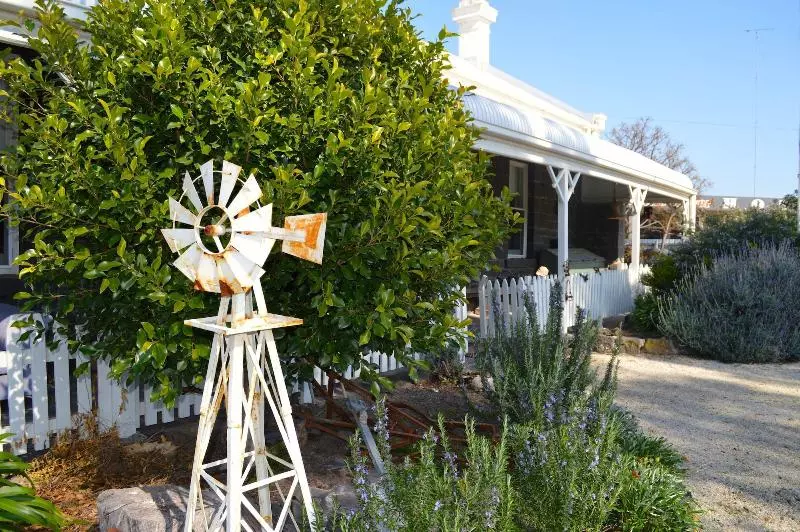 Little River Bed And Breakfast