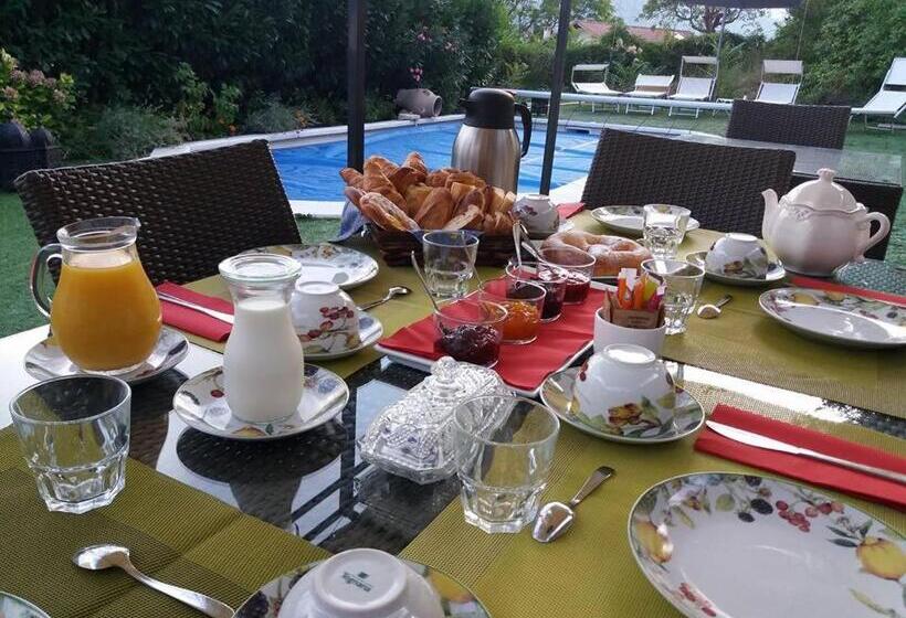 مبيت وإفطار Chambres D Hôtes Les Iris