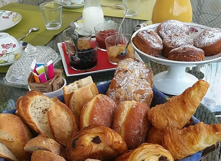 مبيت وإفطار Chambres D Hôtes Les Iris