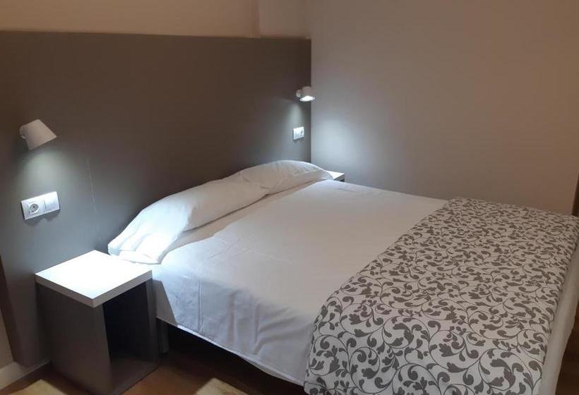 민박 Hostal Restaurante Lugano