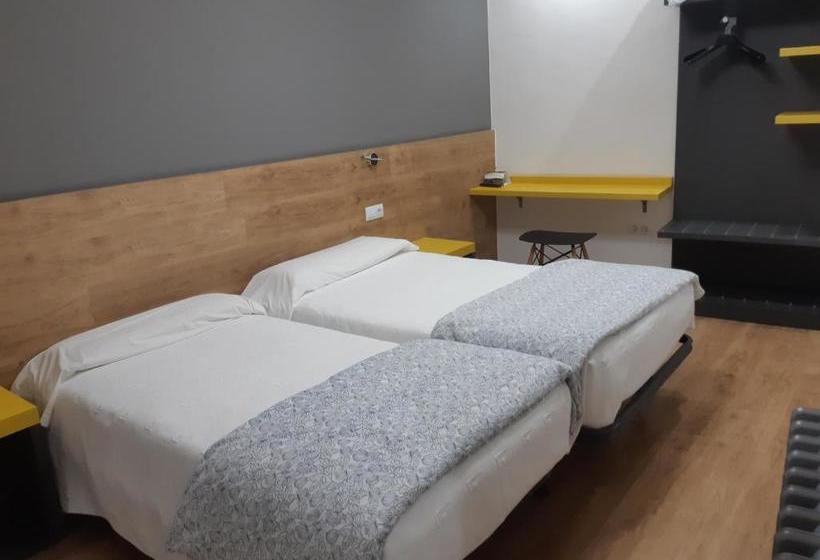 민박 Hostal Restaurante Lugano