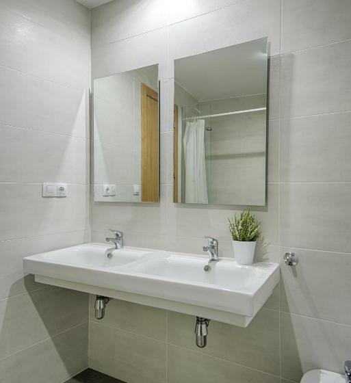 민박 Hostal Restaurante Lugano