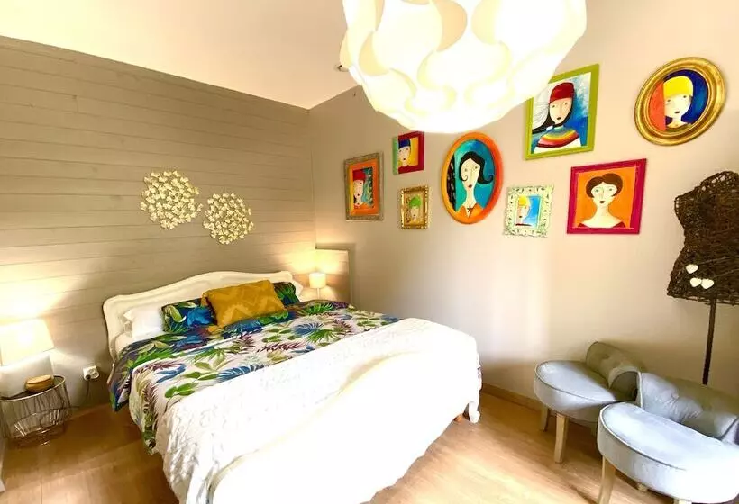 ベッドアンドブレックファースト Le Cocon Bohème   Espace Bien être Avec Spa   Piscine Chauffée