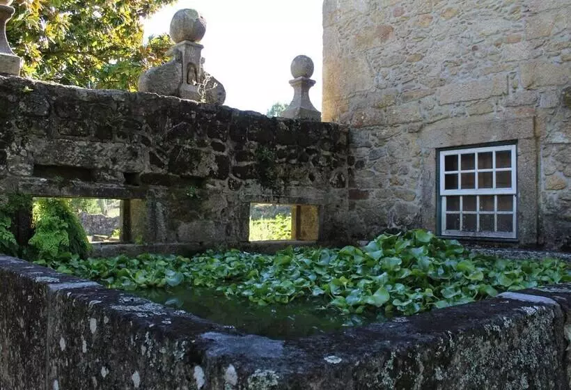 Excellent Cottage In Santa Comba With Communal Swimming Pool