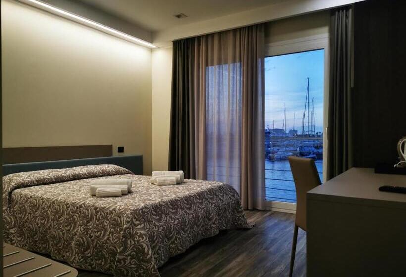 簡易ホテル Saraceno