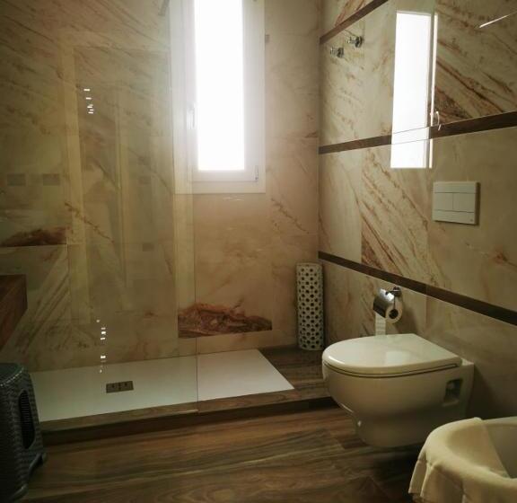 簡易ホテル Saraceno