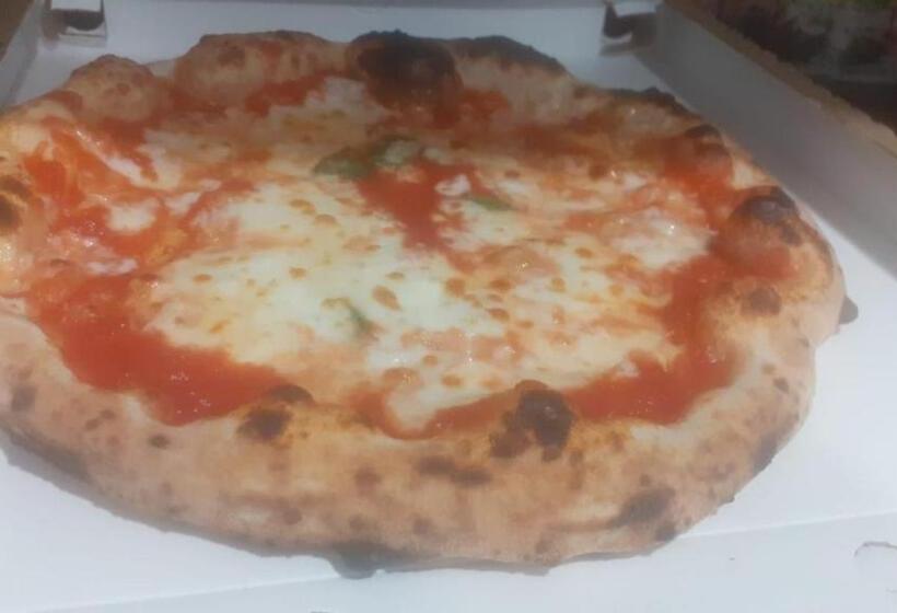 簡易ホテル Saraceno