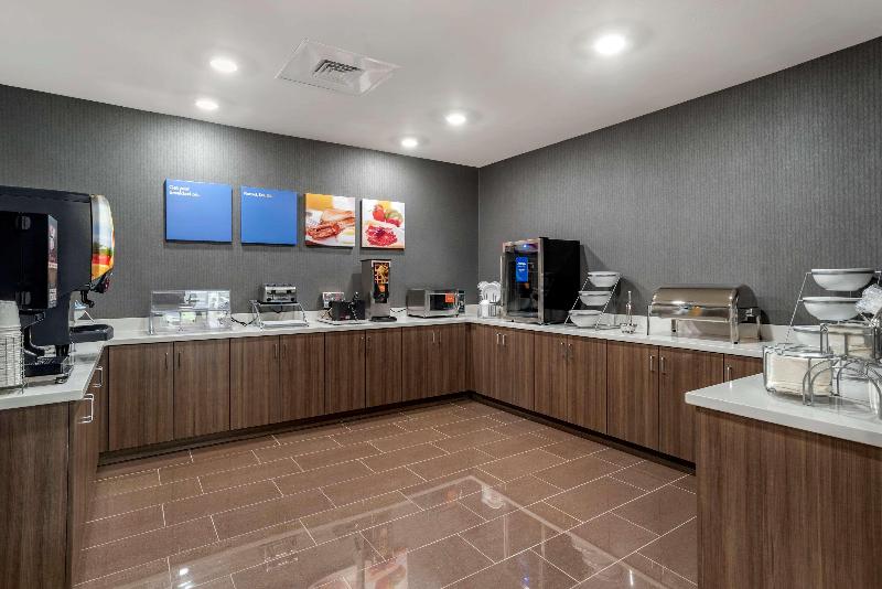 فندق Comfort Inn & Suites Downtown Near University