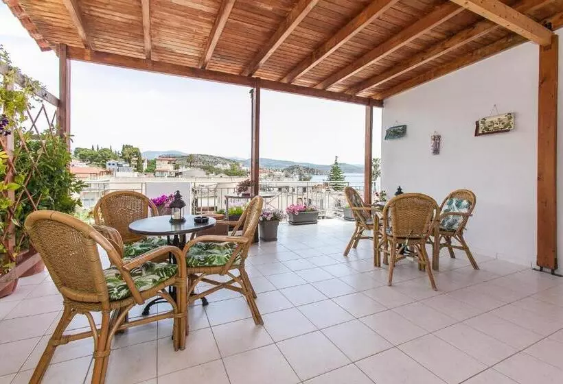 هتل Electra