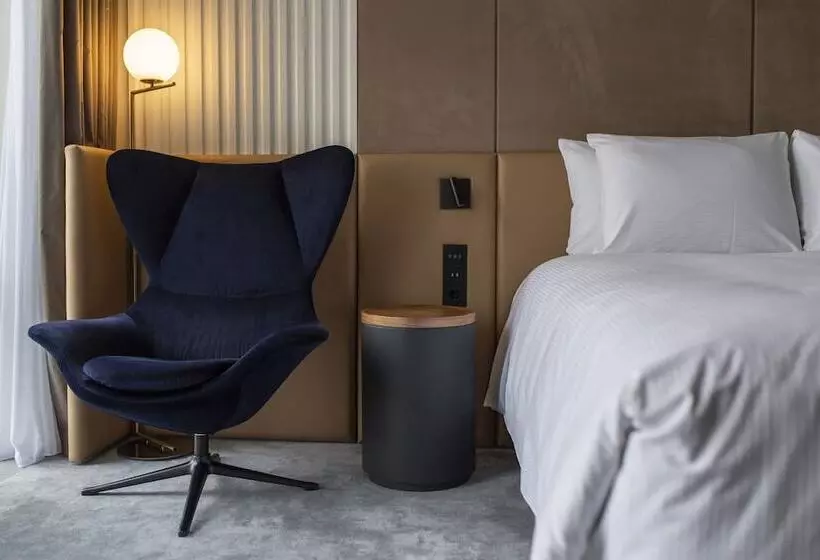 ホテル Mövenpick Moscow Taganskaya