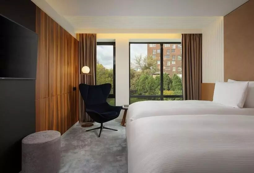 ホテル Mövenpick Moscow Taganskaya