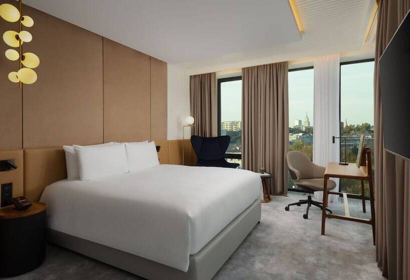 ホテル Mövenpick Moscow Taganskaya