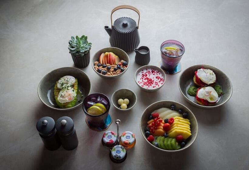 ホテル Mövenpick Moscow Taganskaya