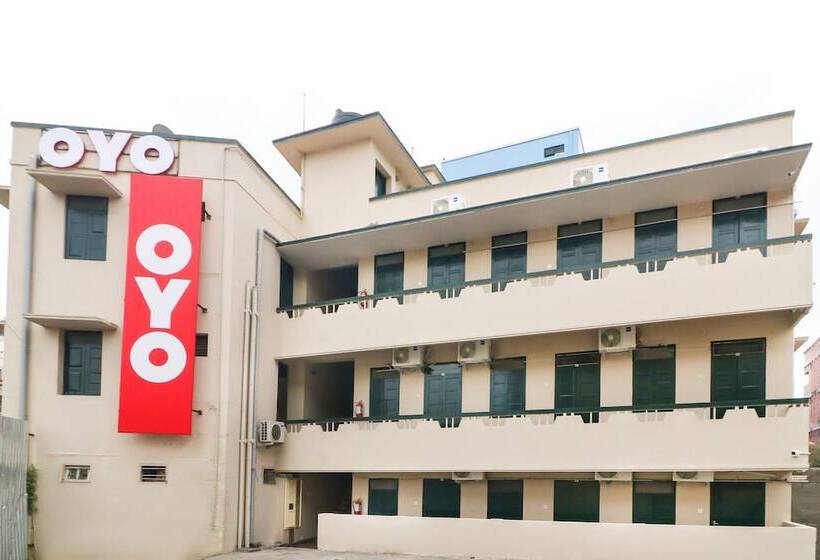 Otel Oyo 46738 Egmore Shelters