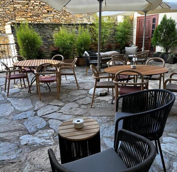 L Hotelet D Estamariu Cal Teixidor