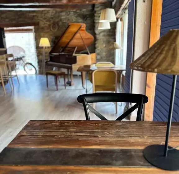 L Hotelet D Estamariu Cal Teixidor