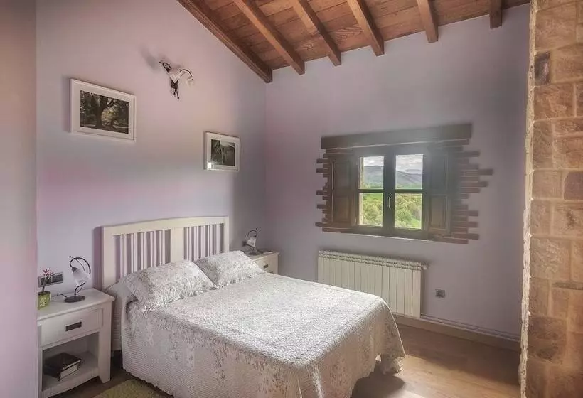 La Casa De Bustantegua