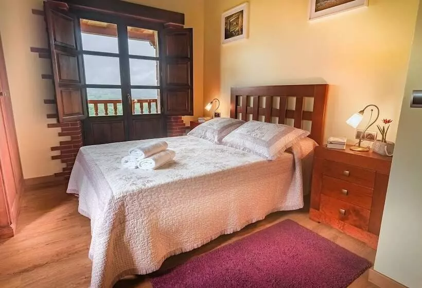 La Casa De Bustantegua