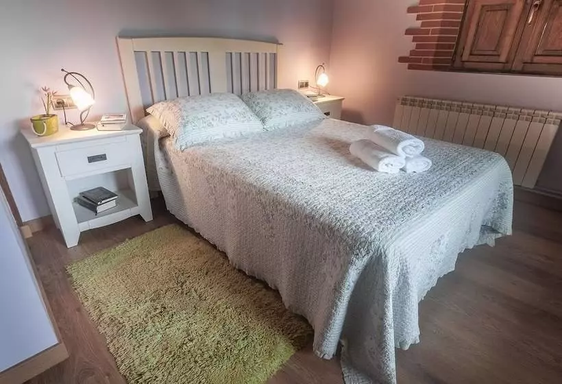 La Casa De Bustantegua