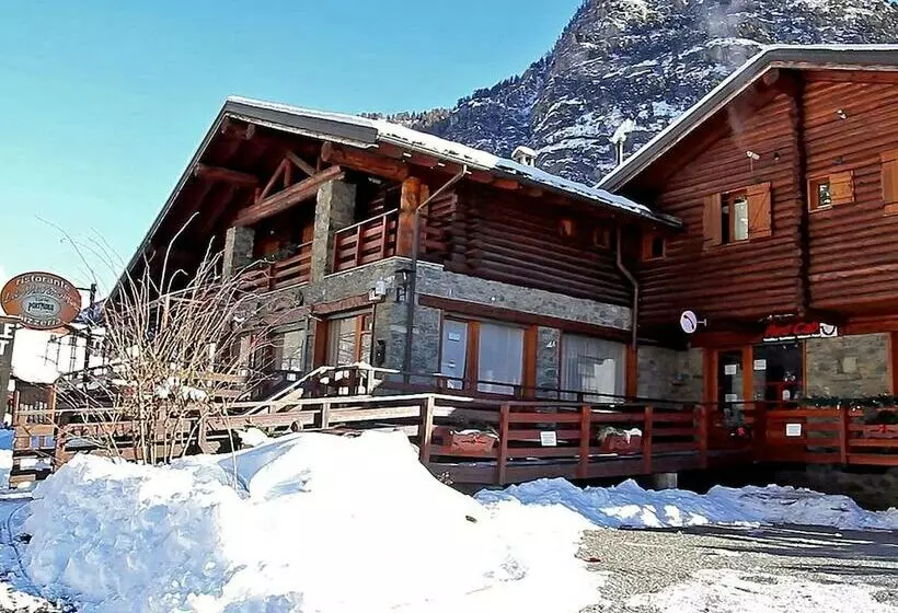 Modern Apartment In Antey