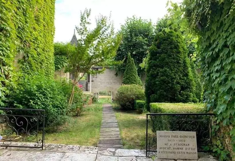 پانسیون Chambres D Hôtes Au Bord Du Cher Avec Vue Sur Le Château