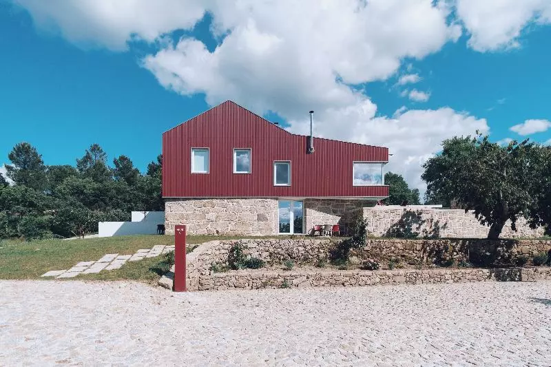 ペンション Encosta Do Sobreiro  Serra Da Estrela