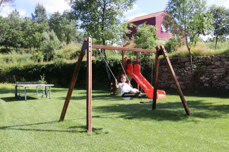 ペンション Encosta Do Sobreiro  Serra Da Estrela