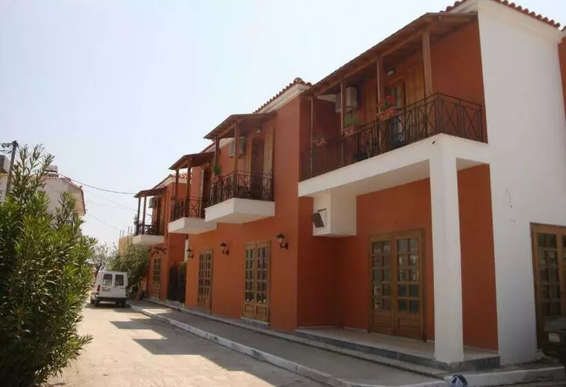 پانسیون Guest House Natura