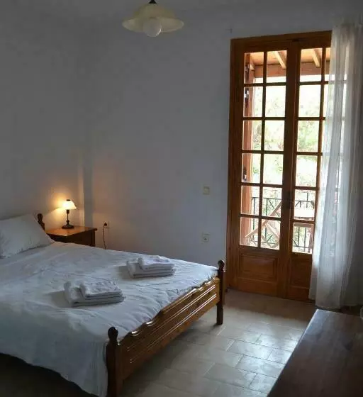 پانسیون Guest House Natura