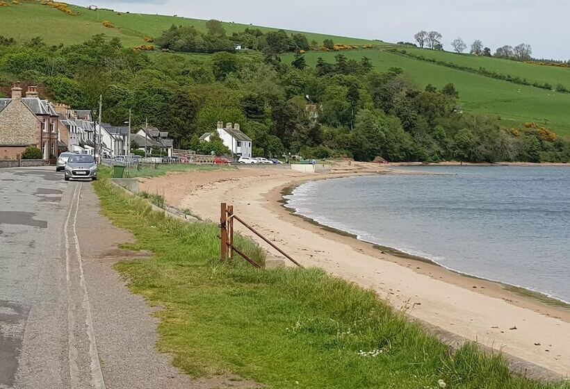 Pleasant Point Holiday Cottages