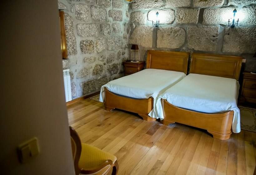 Rustic House With Swimming Pool, Vieira Minho By Izibookings