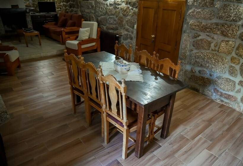 Rustic House With Swimming Pool, Vieira Minho By Izibookings