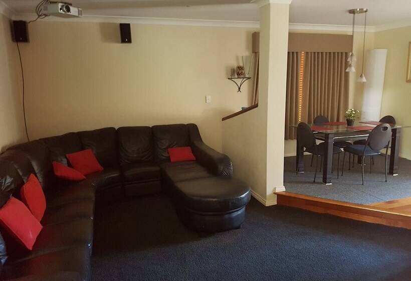 مبيت وإفطار Ocean Reef Homestay