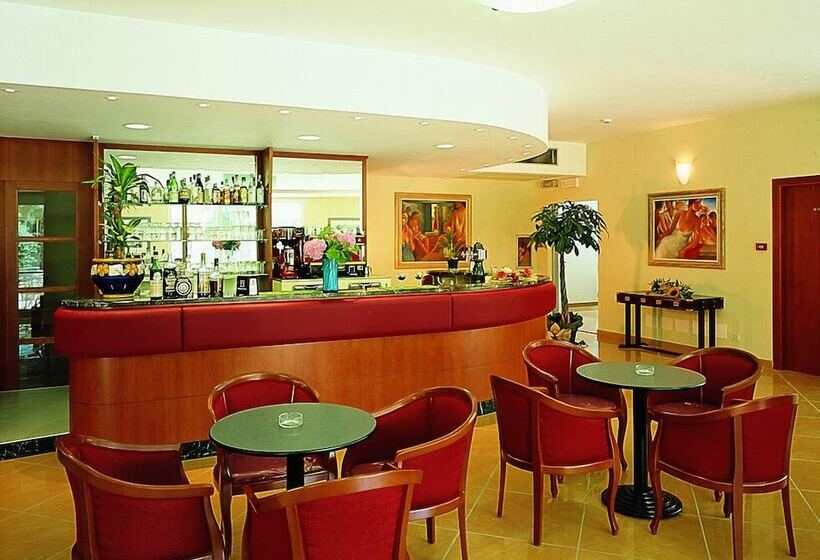 בית מלון כפרי Royal Inn